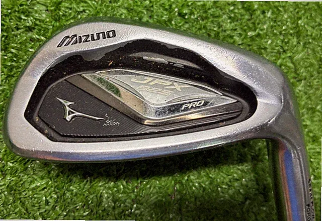Mizuno JPX 825 Pro Pitching Wedge / RH / Graphite ~36.5" / NEW GRIP / dj9153