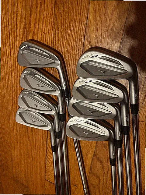 Mizuno JPX 900 Tour Forged Iron Set 3-PW Dynamic Gold S300 Stiff Steel Shafts RH