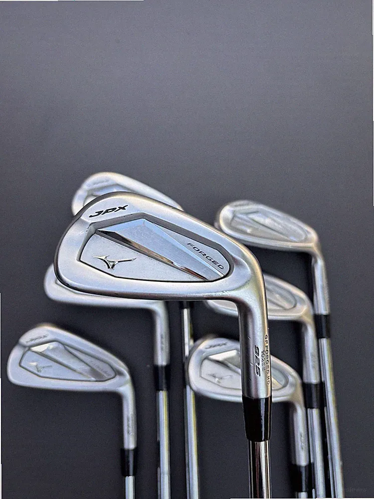 Mizuno JPX 925 Forged Irons 5-PW, GW N.S. Pro Modus3 Tour 120 Stiff Flex