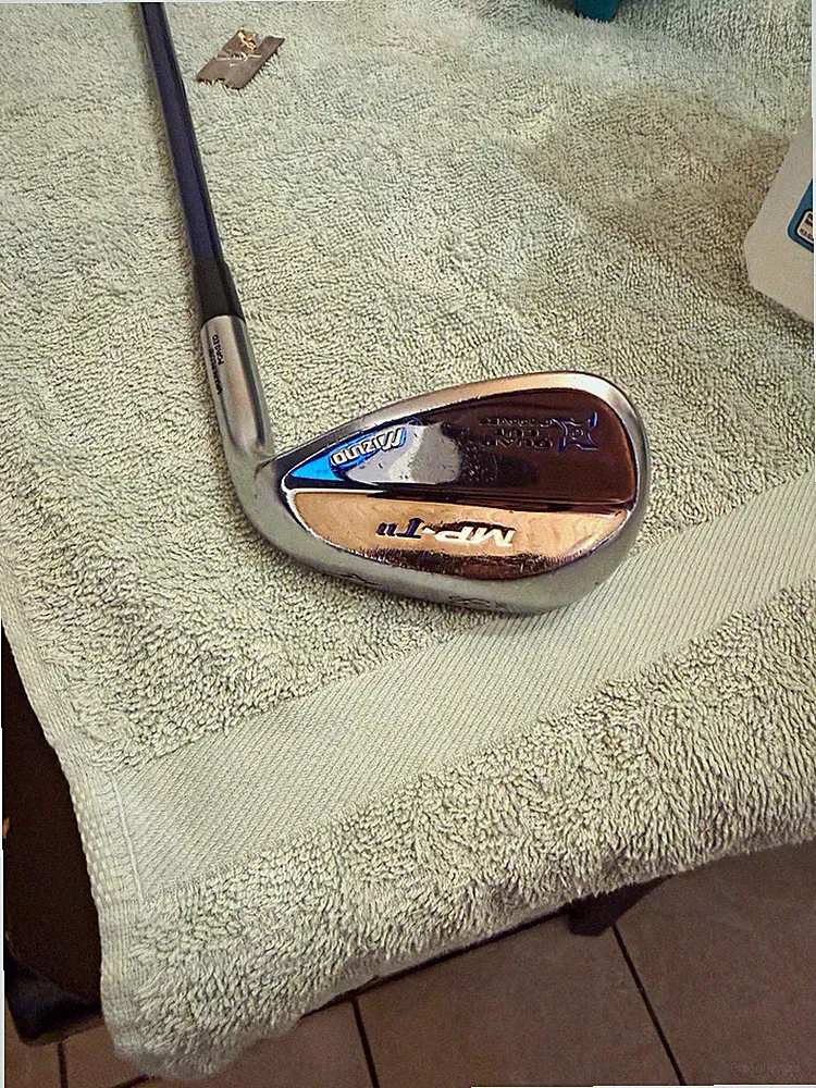 Mizuno MP-T11 58° Wedge 10 Bounce Right-Handed Regular Graphite Shaft