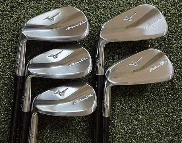 Mizuno Pro 241 Iron Set 6-P Mens LH - Mitsubishi MMT 85S Stiff Flex ***Read***