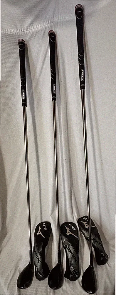Mizuno RH JPX 923 FLI HI HYBRIDS 23, 26, 29. Recoil F2 Shafts Lamkin UTX Grips