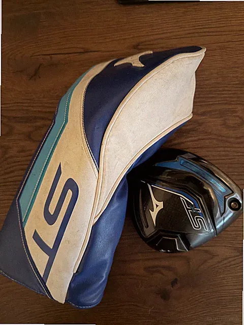 Mizuno ST-X 230 10.5º Driver Head & Cover