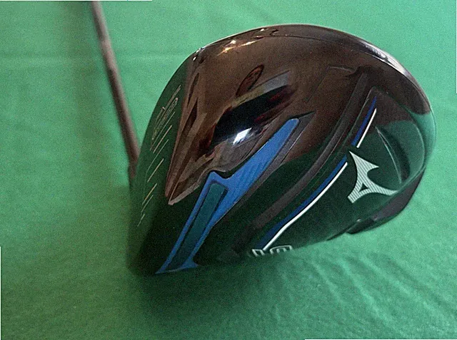 Mizuno ST-Z Men’s Left- Handed Driver 9.5° Stiff Flex HZRDUS Smoke RDX shaft.