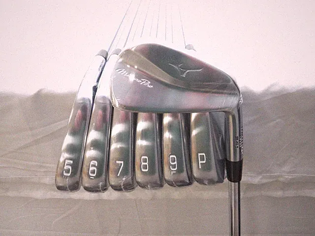 New Mizuno Pro 241 Iron Set 4-PW KBS Tour 120 Stiff Flex Steel Shafts