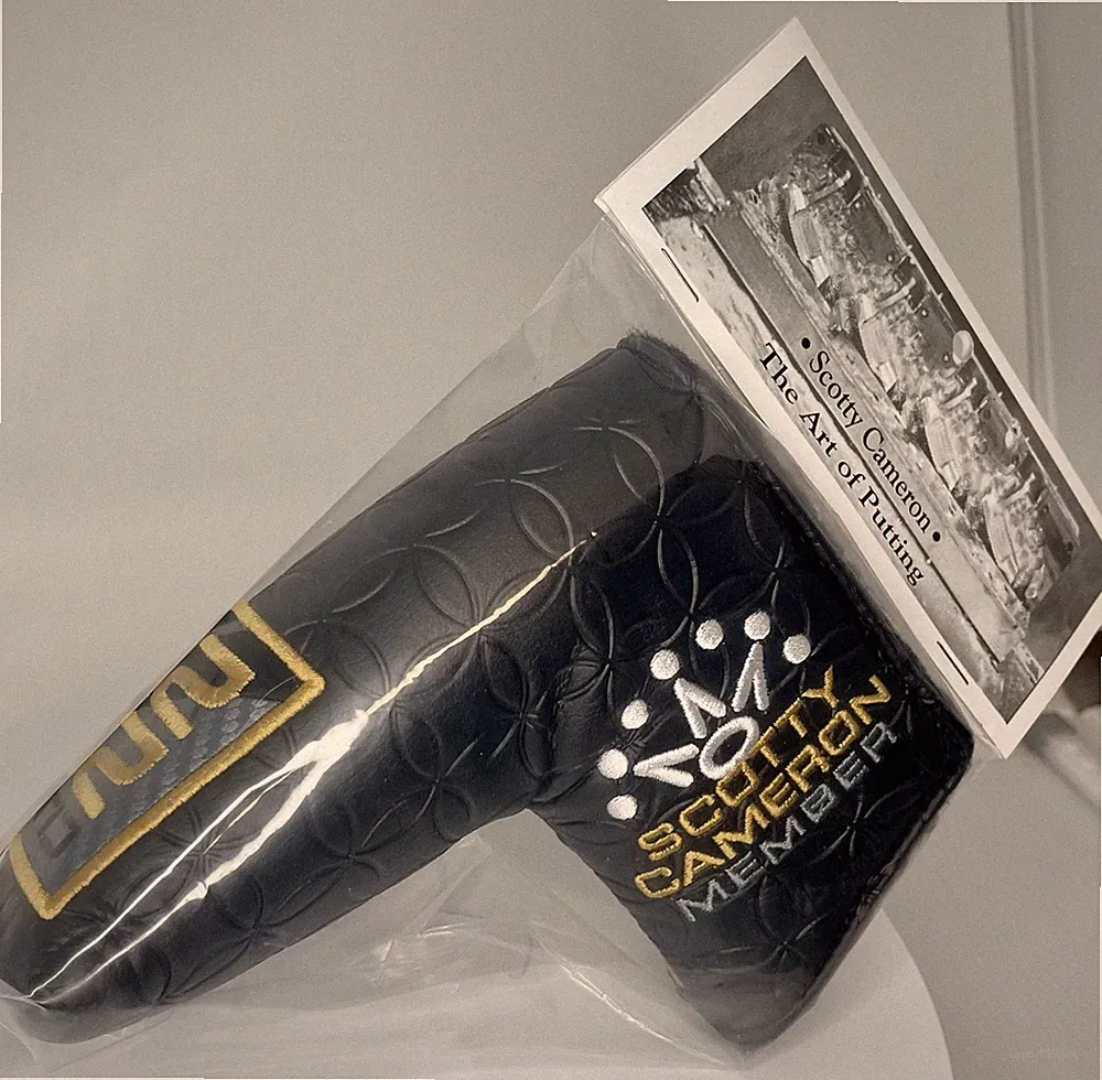 New Scotty Cameron 2020 Club Cameron Member Headcover Sticker & Pin Complete