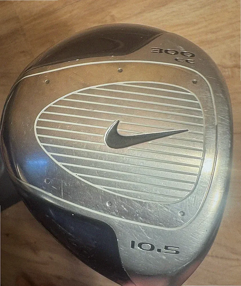 Nike Golf Driver 10.5 Degree Blue Graphite Shaft Right Hand Regular Flex 300cc