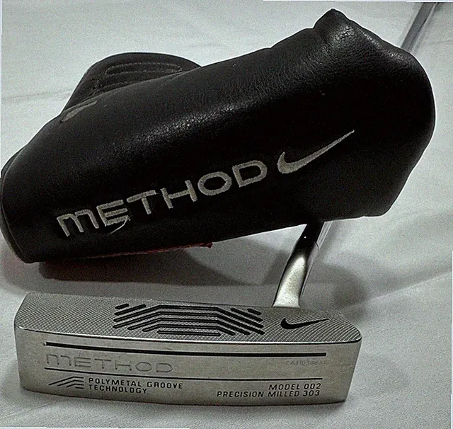 Nike Method Model 002 Precision Milled 303 Putter Original Grip & Head Cover