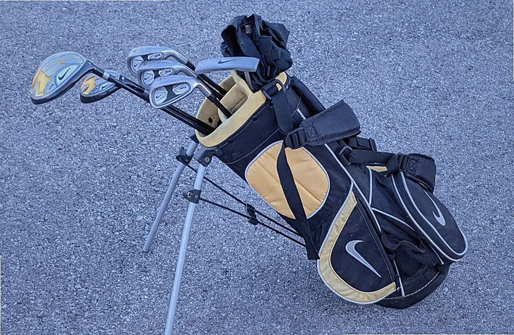 Nike SQ MachSpeed Jr. Youth 6 Club Golf Set - Driver, Hybrid, Irons, Putter- RH