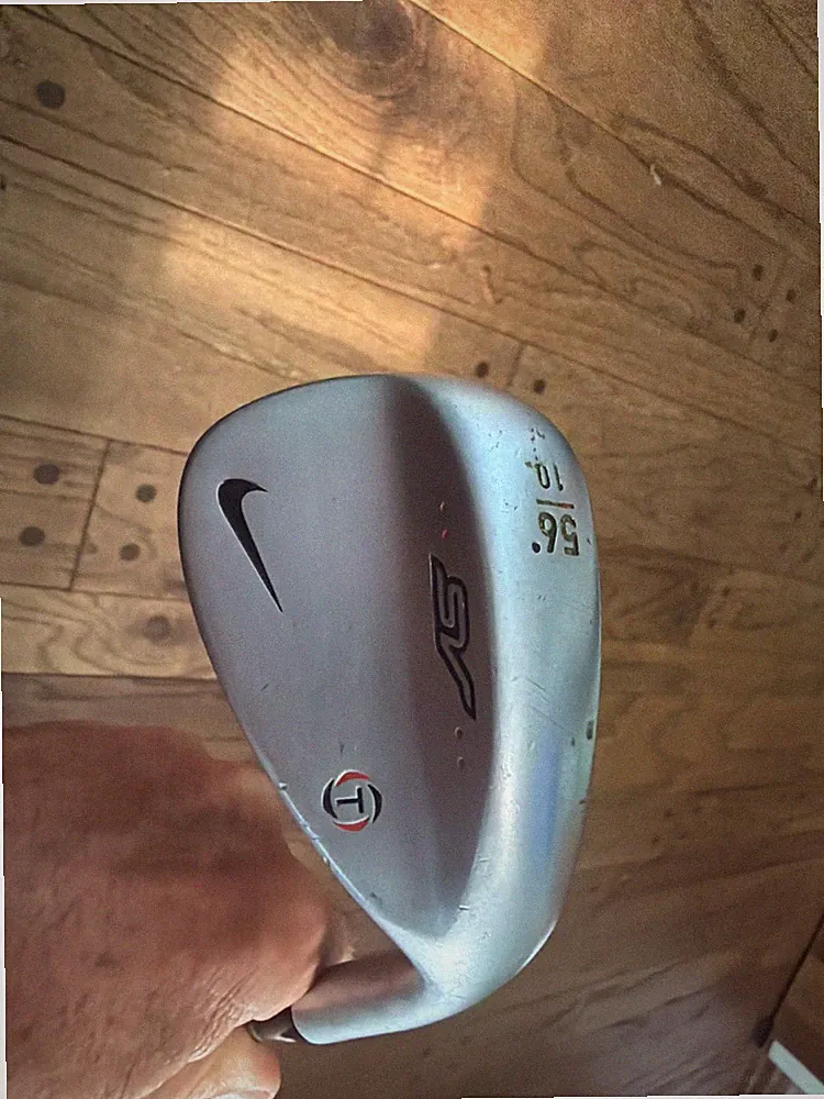 NIKE SV TOUR 56* 10* Sand Wedge - Dynamic Gold SV S400 Stiff Steel Right Hand RH