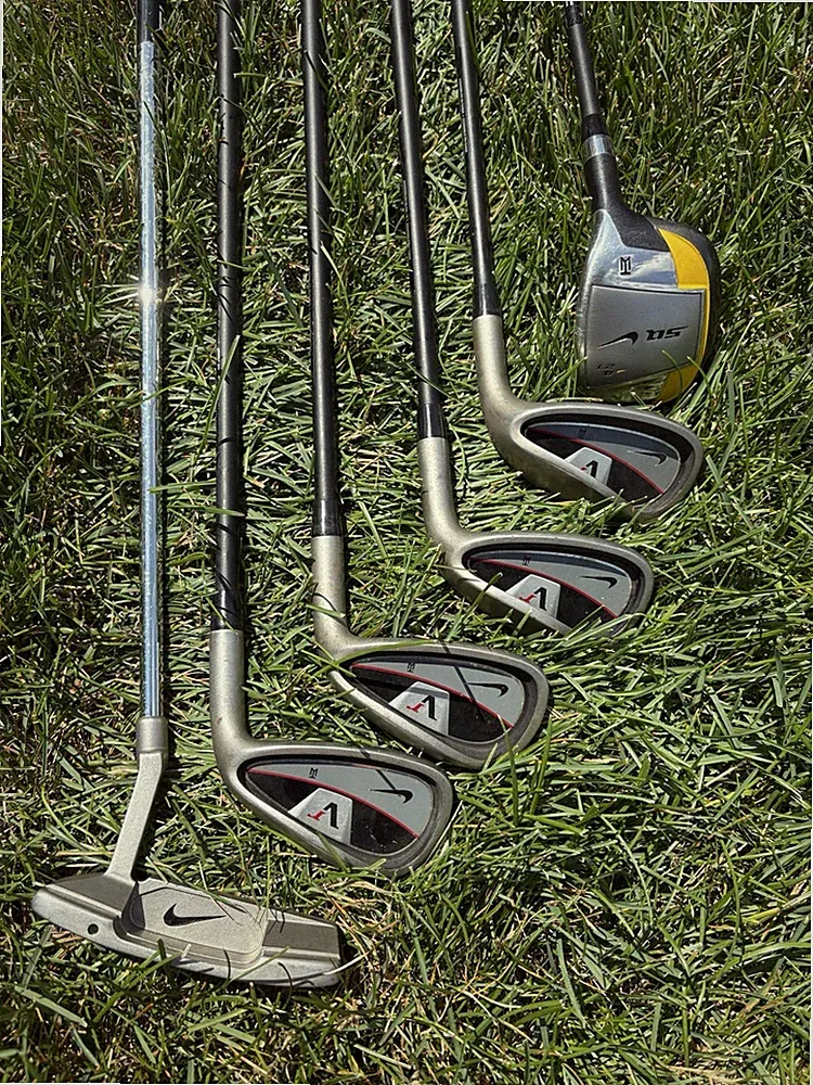 Nike Tiger Woods Junior Golf Clubs SQ 4/27* Degree , SW, VR Iron 5,7,9 & Putter
