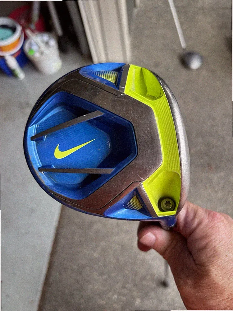 Nike Vapor Fly Driver Adjustable 8.5-12.5° RH Stiff Graphite Shaft w/Headcover