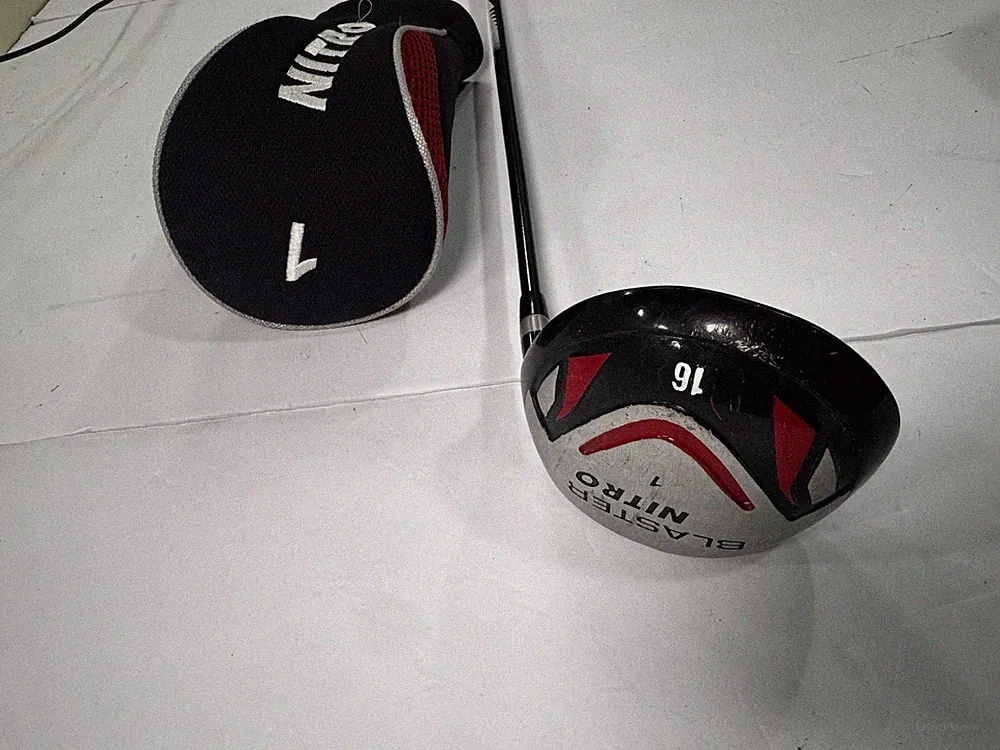 Nitro Junior Golf Driver RH 16° Junior Flex Low Torque Super Light w/ Cover