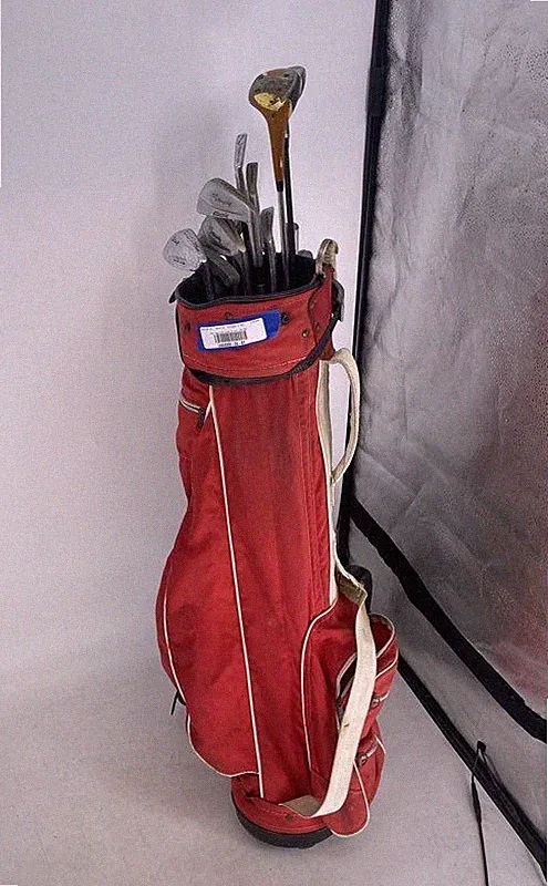 Northwestern Maxfli Rob Murphy Classic Right-Handed Golf Clubs With Bag