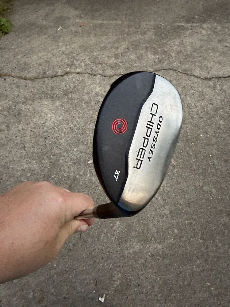 Odyssey Chipper Right-Handed 37° Loft Chipper Steel Shaft Stainless Head