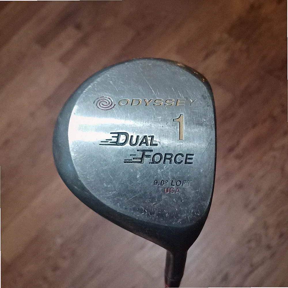 Odyssey Dual Force Carbon Face 9° Golf Driver Graphite RH 43.5". Pre-owned