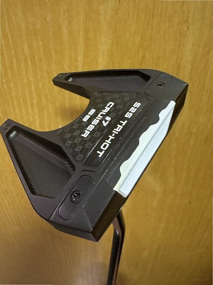 ODYSSEY SQUARE 2 SQUARE TRI-HOT BLACK CRUISER SEVEN SINGLE BEND PUTTER