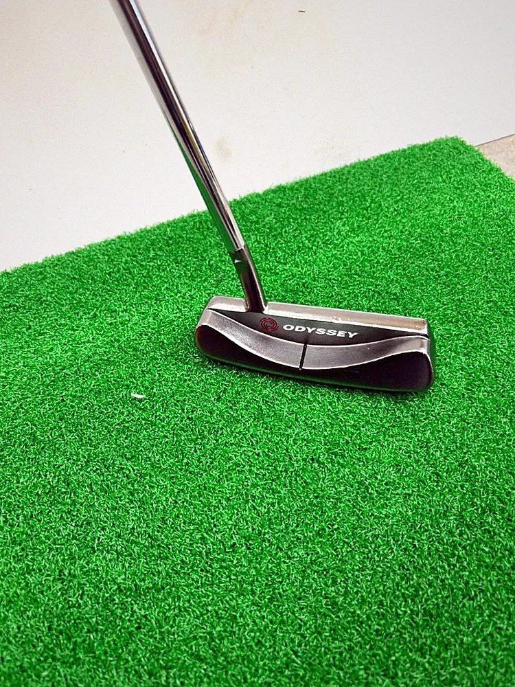 Odyssey White Ice 2 Blade Putter RH Steel Shaft 36in. With Winn Grip.
