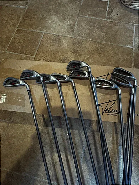 Original 1995 Callaway Big Bertha Matching Iron Set 3-PW plus 1 iron.