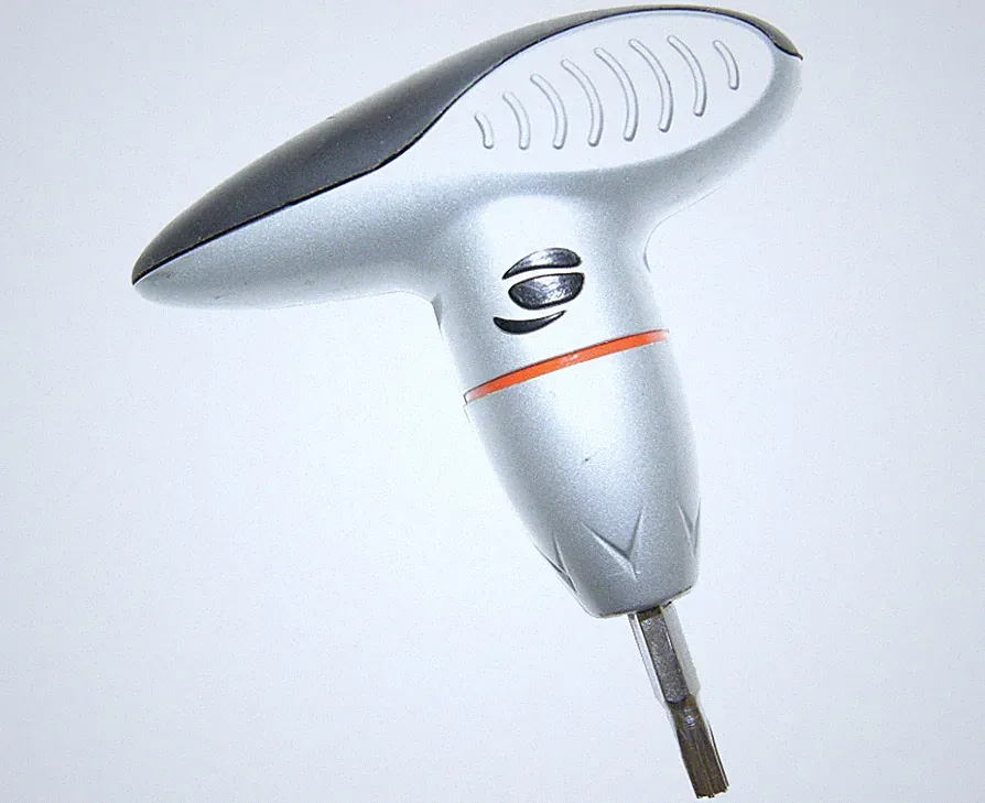 ORLIMAR GOLF CLUB UNIVERSAL TORQUE TOOL Tip is a T25 Bit