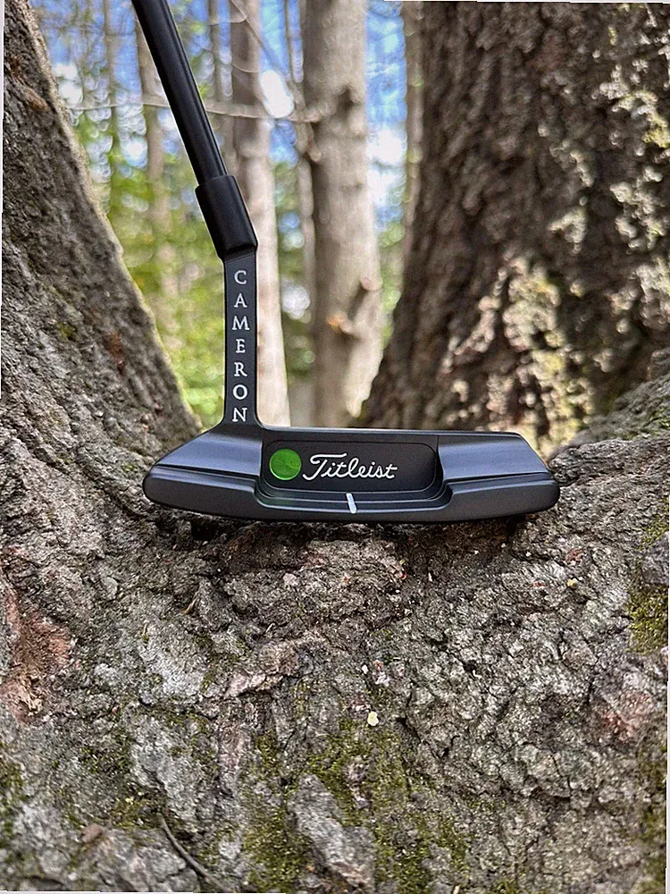 Oval Cavity Scotty Cameron Newport 2 Mid Slant 34in w/ tour dots Tiger Woods