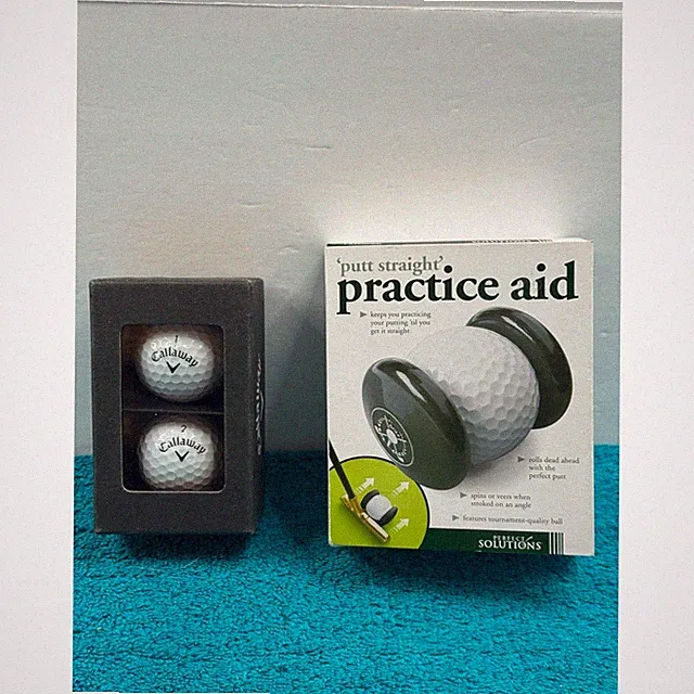 Perfect Solutions Putt Straight Practice Aid & Callaway Golf Balls 2-Pack Set