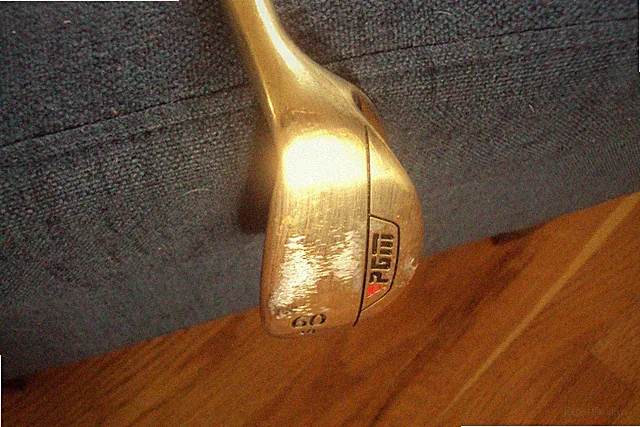 PGM X-Large 60 deg LW wedge flex steel 34.75" gold finish
