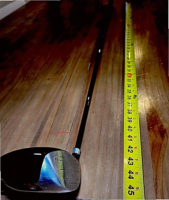 Pinemeadow Tour 700 ti Driver 10.5° Right-Handed Regular Graphite 45in