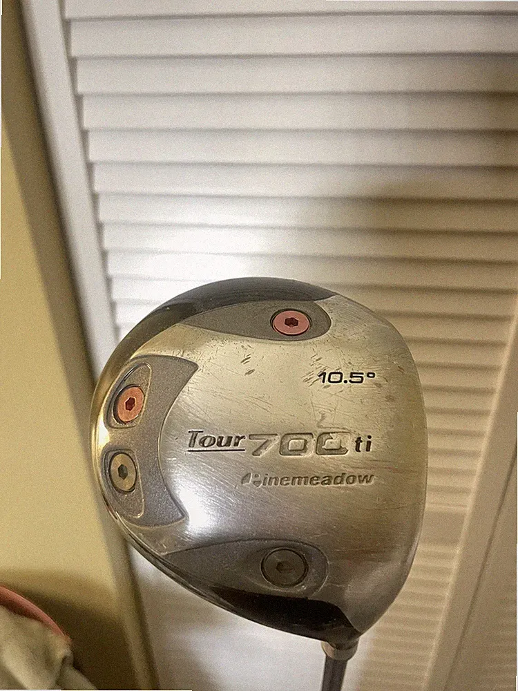 Pinemeadow Tour 700 ti Driver 10.5* Right Handed Tip Firm Flex Graphite Shaft