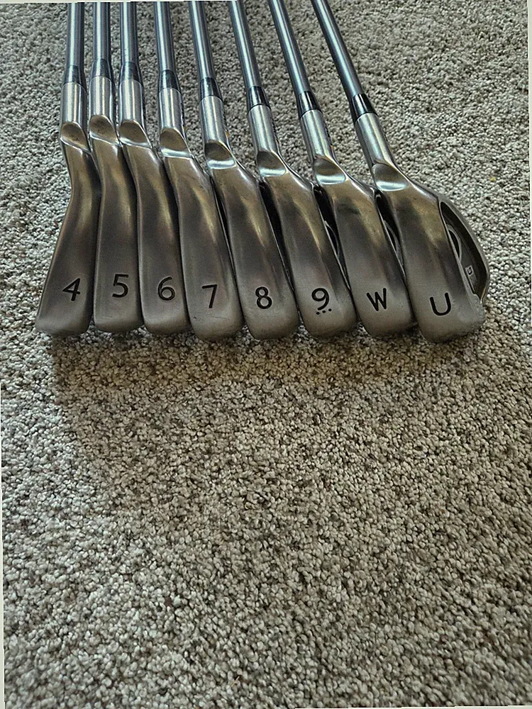 Ping G Iron Set 4-W+U. Reg Flex Graphite. RH. Yellow Dot. NICE!