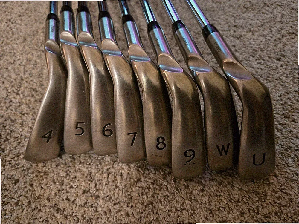 Ping G Yellow Dot RH Iron Set 4-UW Ping AWT 2.0 Regular Flex Steel Shafts.