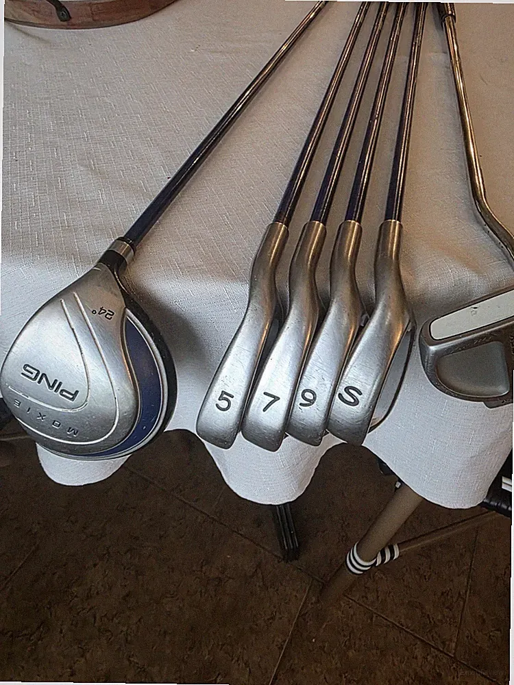 Ping Moxie Fairway Wood 24* Iron 7/9/S +Putter Youth Graphite Junior 37" RH Set