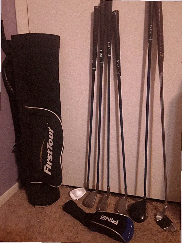 Ping Moxie Junior Golf Set 5, 7, 9, SW, 24° Fairway, Putter, Bag 1 Headcover RH