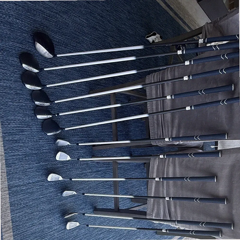 Ping women’s clubs w TaylorMade FlexTech bag