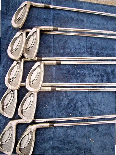 PinSeeker CenterFire Plus Oversize 9 Piece iron set /Hyper Steel /Lamkin Grip RH
