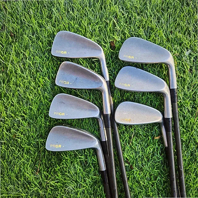 PRGR CT-503 7 Piece Iron Set 4-PW Regular Flex Graphite Shafts RH