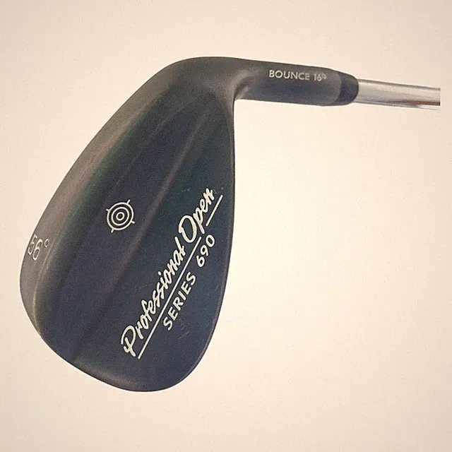 Professional Open Series 690 56° Wedge 16° Bounce RH 35" KBS 560 Steel Shaft
