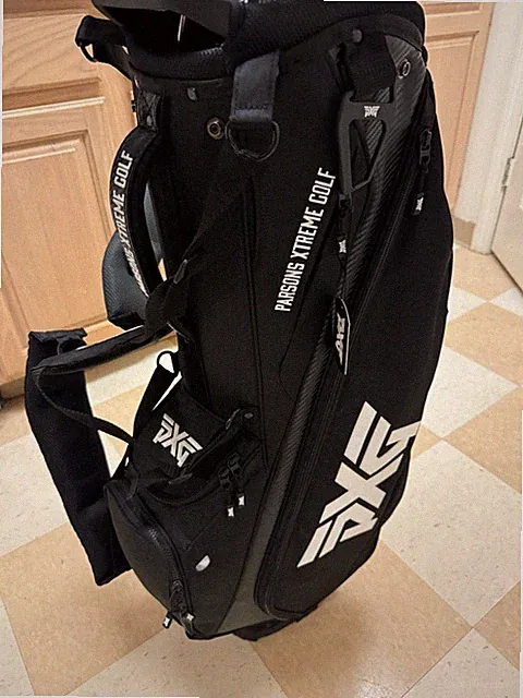 PXG LIGHTWEIGHT CARRY BAG WITH 11 CLUBS (MIXED SET--NO PUTTER)