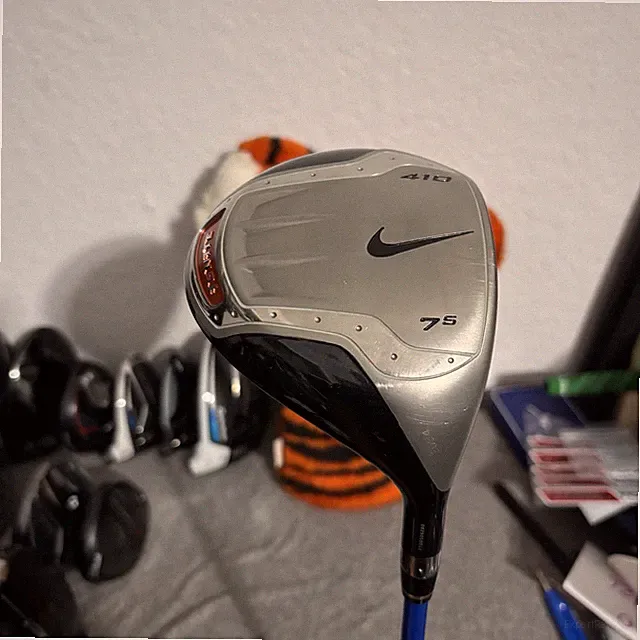 READ / *Limited Edition* / 2004 Nike Ignite Tiger Woods 7.5* Driver w/ Headcover
