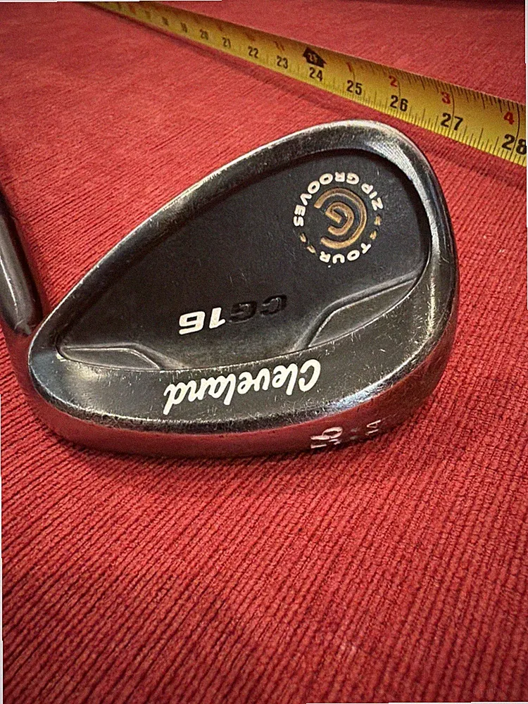 RH Cleveland CG16 Black Pearl 56 14 Sand Wedge Right Handed - Traction Steel**