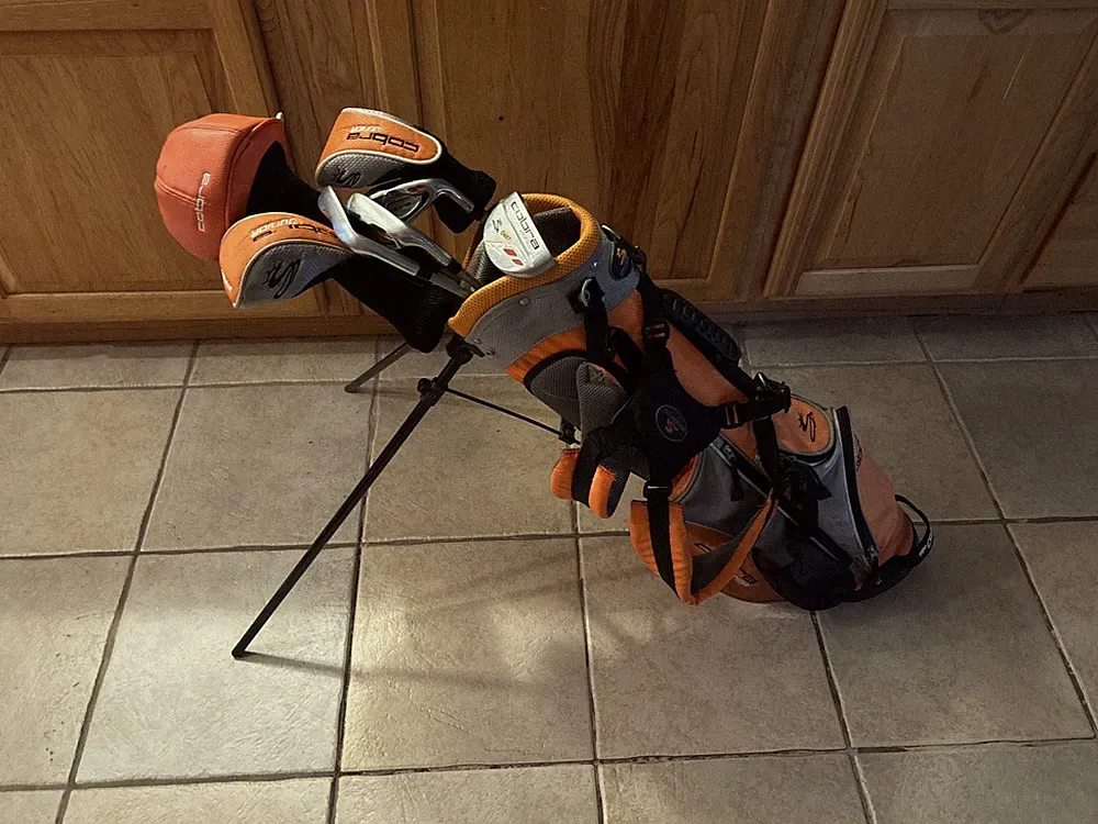RH Cobra Junior Set 1-3W-5H-7-9-S-PT Bag And HCs , For Child 53-60” #O487