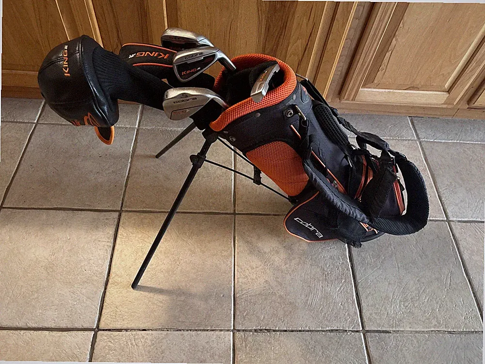 RH Cobra Junior Set Drvr-Hub-7-9-S-PT Bag And HCs , For Child 45-53” #C
