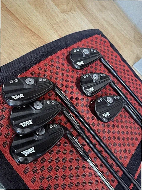RH Pxg 0311Xp Gen 4, Dark Iron Set 6-PW,GW, Stiff Shafts, New Jumbo CP2 grips