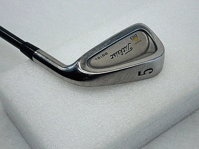 RH Titleist DCI 981 SL 5 Iron RH Ultralite Graphite Regular Flex Shaft 38"