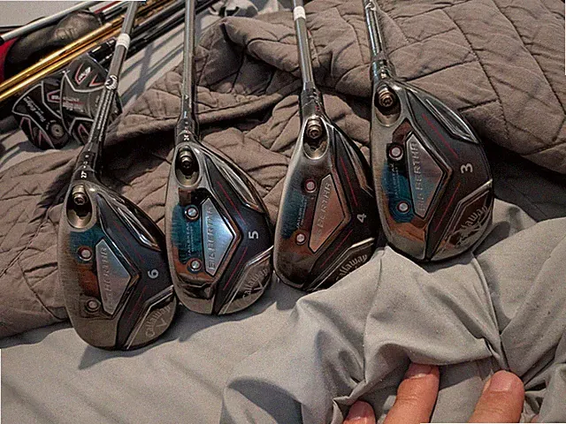 Right Callaway big bertha 2019 hybrid set.3,4,5,6.18,21,24,27.regular