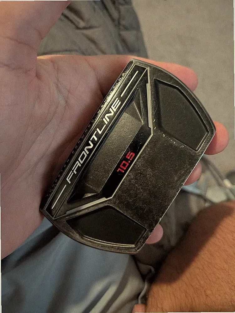 Right Cleveland Frontline 10.5 slant skinny putter.35 length