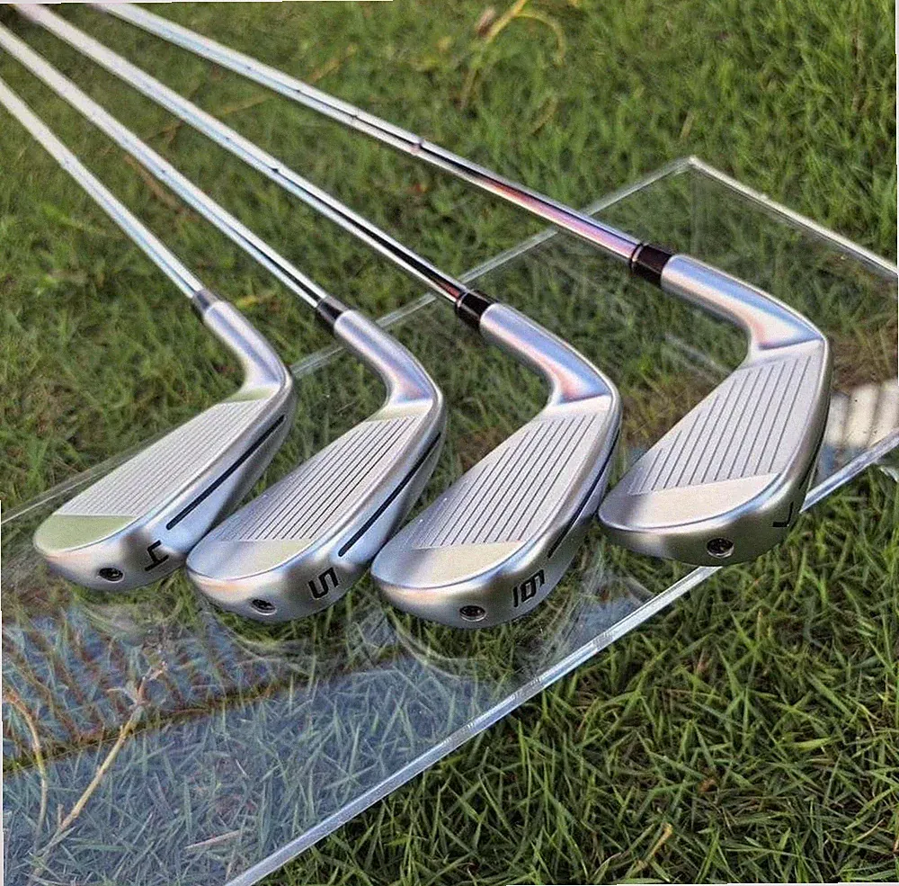 Right-Handed Golf Clubs