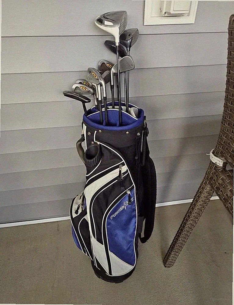 Right handed golf clubs driver s wood 5 wood 3,4,5,6,7,8,9 pitching wedge putter