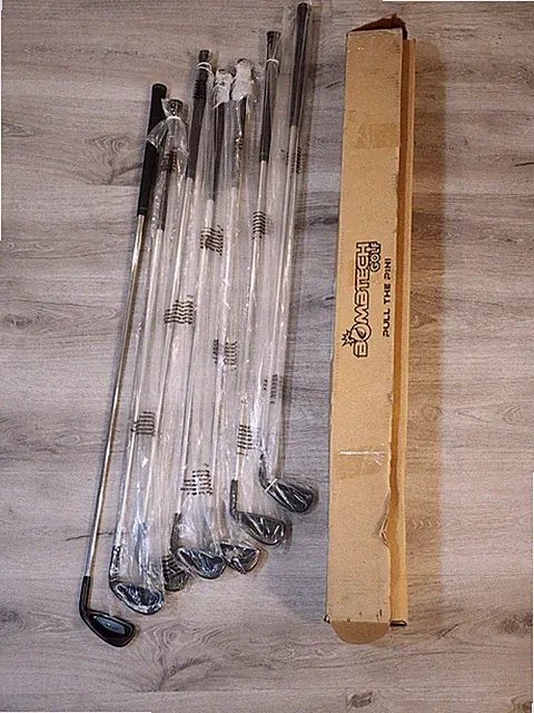 Right-Handed Golf Clubs.