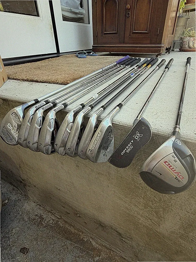 Right-Handed Golf Clubs Mix set Driver Putter Irons